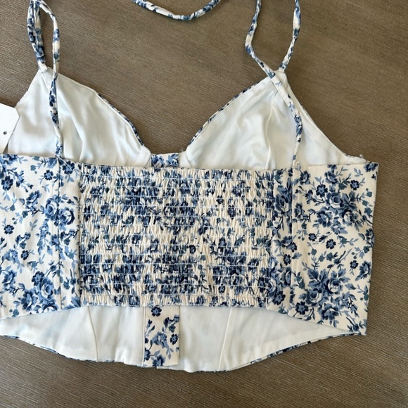 Altar'd State Blue and White Floral large Camisole nwt - Picture 8 of 10